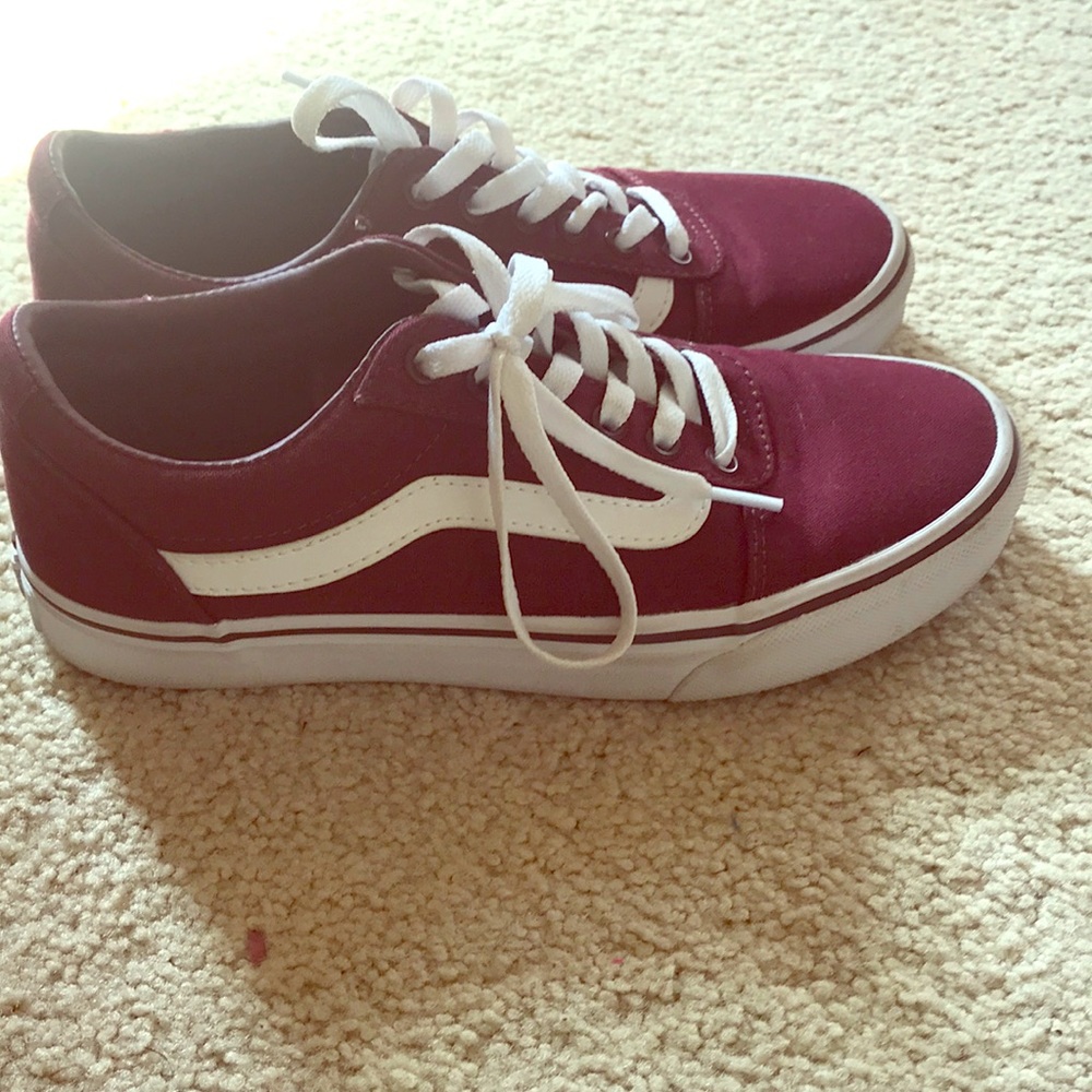 Maroon Old School Vans, size 8, only worn once!